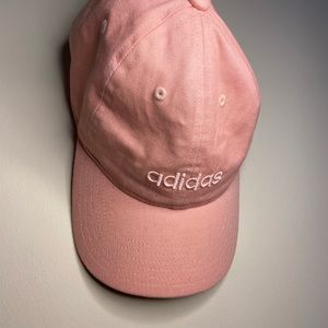 ✨✨ Salmon Adidas Hat